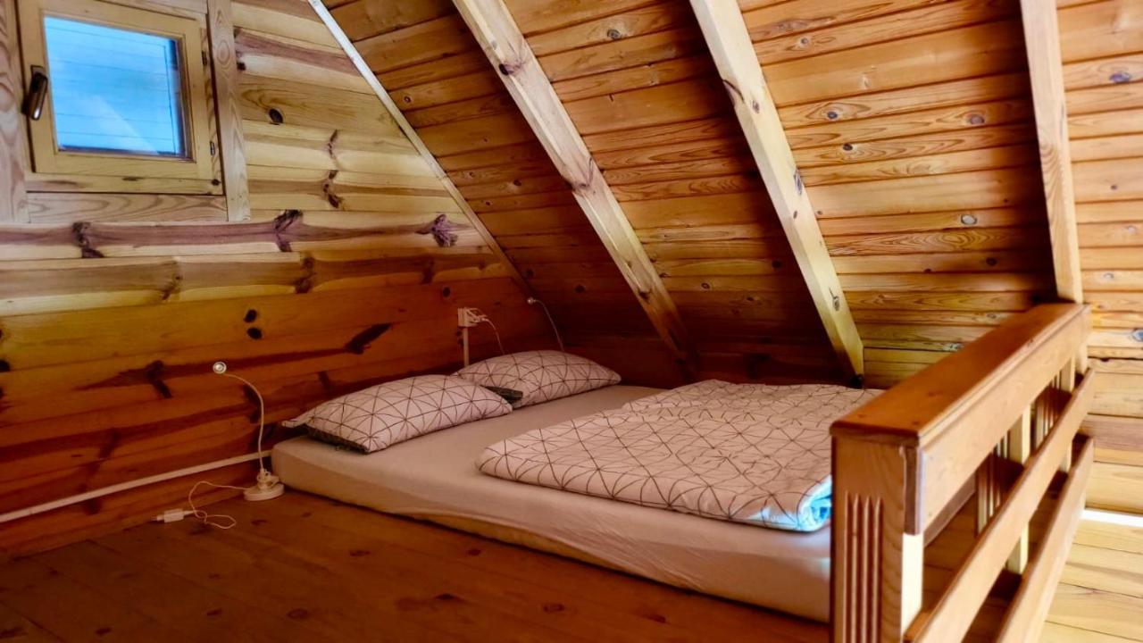 Una Kamp Hotel บอซันสกาครูปา ภายนอก รูปภาพ