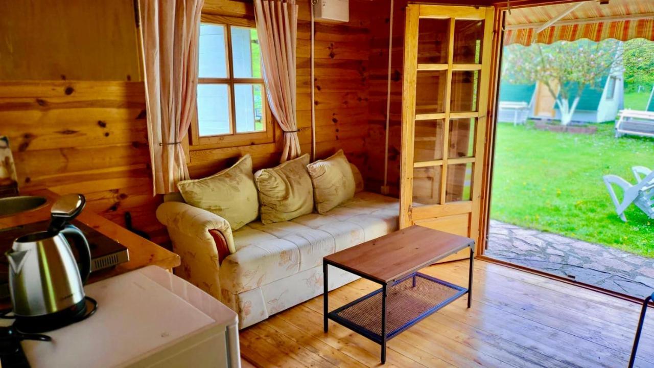 Una Kamp Hotel บอซันสกาครูปา ภายนอก รูปภาพ